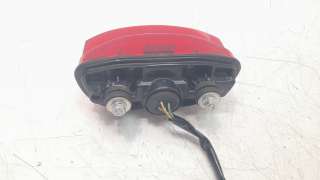 Recambio de piloto trasero central para honda cb125 r 2017- referencia OEM IAM 33701K98E21  
