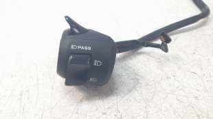 Recambio de piña luces izquierda para honda cb125 r 2017- referencia OEM IAM 35200K98E01  
