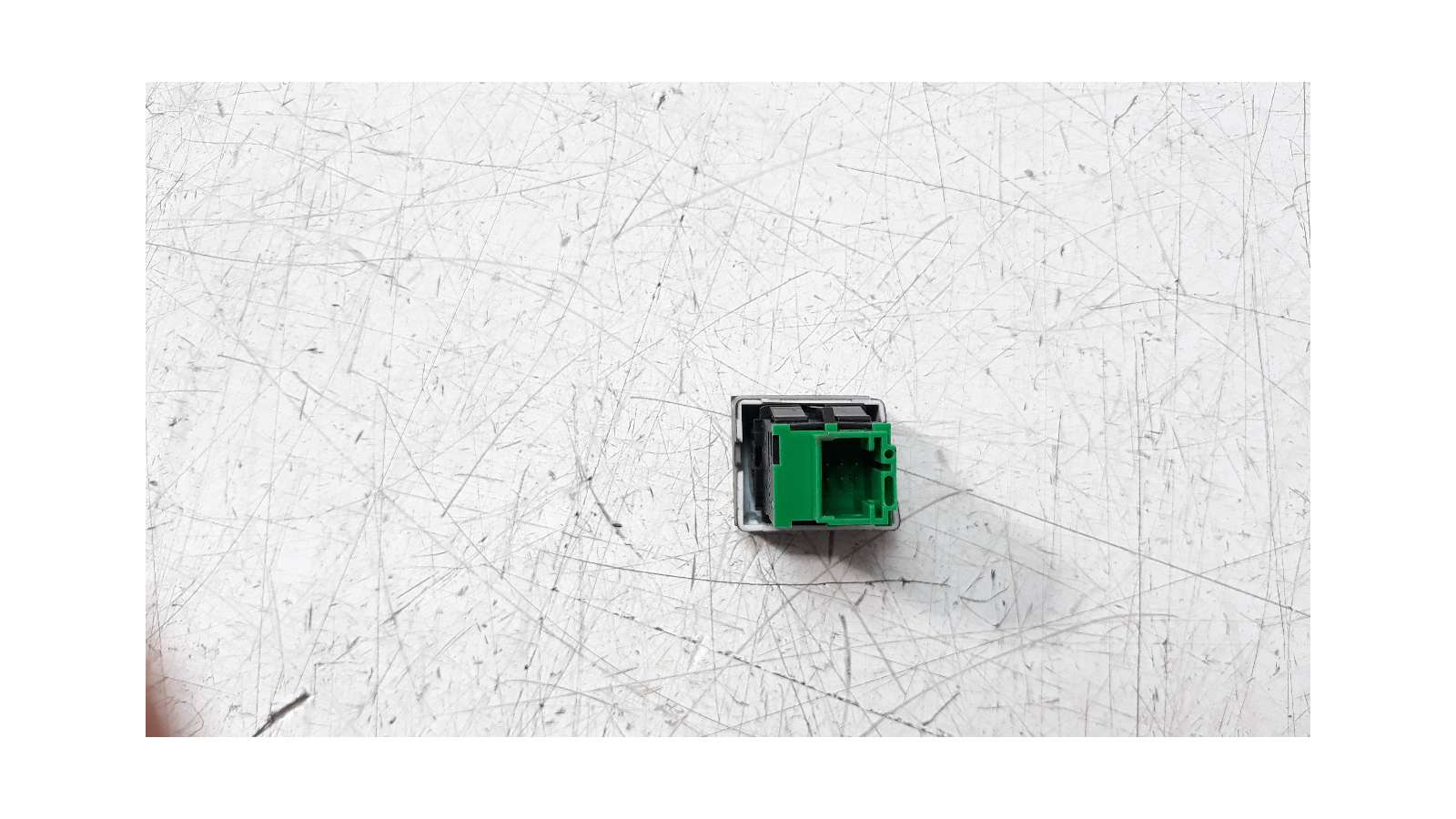 Recambio de interruptor para peugeot 508 sw 2011-2018 1.6 e-hdi fap referencia OEM IAM 96770413ZE   Recambio de interruptor para peugeot 508 sw 2011-2018 1.6 e-hdi fap referencia OEM IAM 96770413ZE