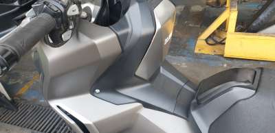 Recambio de moldura para honda x-adv 2017- referencia OEM IAM   
