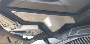 Recambio de moldura para honda x-adv 2017- referencia OEM IAM 64505MKHD00  