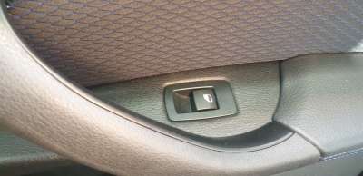 Recambio de mando elevalunas trasero derecho para bmw x2 (f39) 2017- sdrive18d referencia OEM IAM 61319208106 IAF330057HQ 