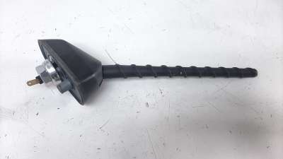 Recambio de antena para ssangyong korando 2010- 2.2 td cat referencia OEM IAM V305228EK  