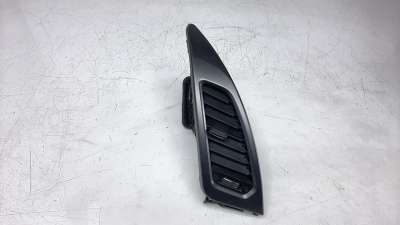 Recambio de rejilla aireadora para ssangyong korando 2010- 2.2 td cat referencia OEM IAM 6961M34400  