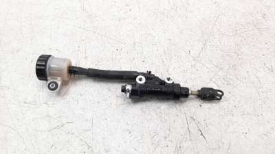 Recambio de bomba freno para yamaha tenere 700 2019- referencia OEM IAM 4P52583V0100  
