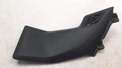 Recambio de moldura para yamaha tenere 700 2019- referencia OEM IAM BAGF413910  