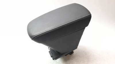 Recambio de apoyabrazos central para opel corsa f 2019- 1.2 referencia OEM IAM 9830208680  