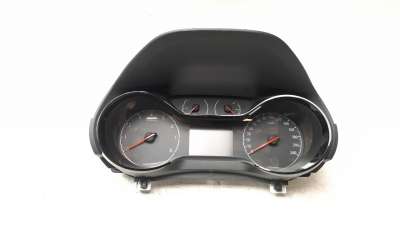 Recambio de cuadro instrumentos para opel corsa f 2019- 1.2 referencia OEM IAM 9831576180  