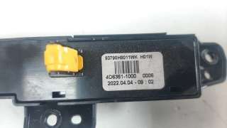 Recambio de warning para kia stonic (ybcuv) 2017- referencia OEM IAM 93790H8011WK  