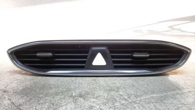 Recambio de aireador central para hyundai santa fe 2018- 2.2 crdi cat referencia OEM IAM 97410S1000  