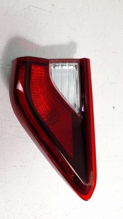 Recambio de piloto trasero derecho interior para kia stonic (ybcuv) 2017- concept referencia OEM IAM 92404H8400  