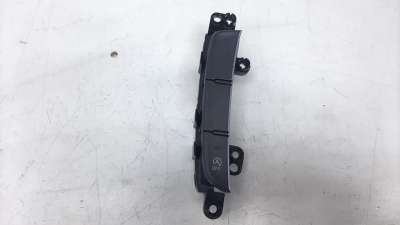 Recambio de interruptor para hyundai kona 2017- 1.0 tgdi cat referencia OEM IAM 93300J9AA0  
