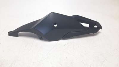 Recambio de moldura para honda cb 650r 2018- cb 650r referencia OEM IAM 77241MKYD500  