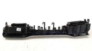 Recambio de rejilla aireadora para renault captur ii 2019- 1.3 tce referencia OEM IAM 687609954R  