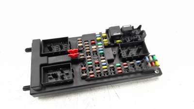 Recambio de caja reles / fusibles para land rover evoque 2011-2018 2.0 turbo cat referencia OEM IAM BJ3214F041AC  