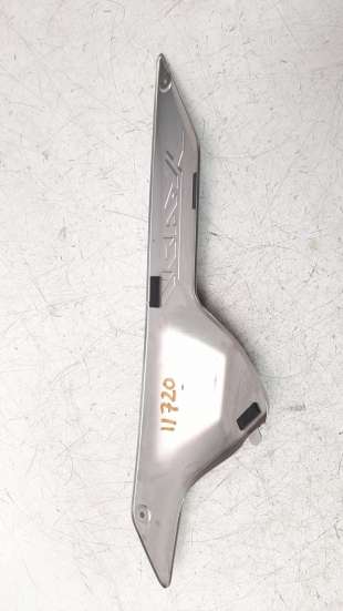 Recambio de moldura para honda x-adv 2017- x-adv referencia OEM IAM 64505MKHD00   2