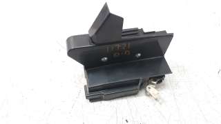 Recambio de cerradura puerta delantera derecha para dacia sandero 2012- basis referencia OEM IAM 825026816R  