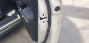Recambio de cerradura puerta delantera derecha para ssangyong tivoli 2015- urban 4x2 referencia OEM IAM 7122035000  