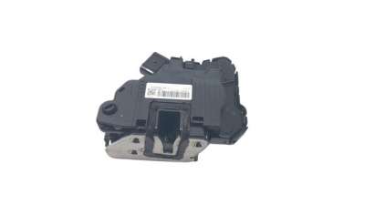 Recambio de cerradura puerta trasera derecha para ssangyong tivoli 2015- urban 4x2 referencia OEM IAM 7132035001  