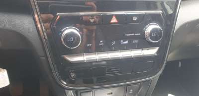Recambio de mando climatizador para ssangyong tivoli 2015- urban 4x2 referencia OEM IAM 6872035000  