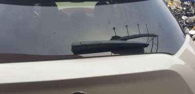 Recambio de motor limpia trasero para ssangyong tivoli 2015- urban 4x2 referencia OEM IAM 8611035000  