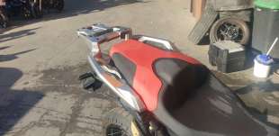 Recambio de agarradera trasera para honda x-adv 2017- x-adv referencia OEM IAM 77330MKHD00ZB  