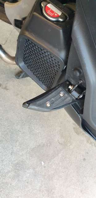 Recambio de estribera izquierda para piaggio (vespa) piaggio medley 125 2019- medley 125ie iget referencia OEM IAM 1B002071000H4