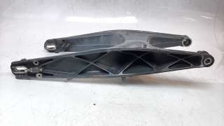 Recambio de basculante para ktm 390 duke 2016- 390 duke referencia OEM IAM 28104030044BA  