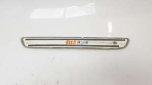 Recambio de moldura para mercedes-benz clase c (w205) lim. 2013- c 200 (205.077) referencia OEM IAM A2056802135   2