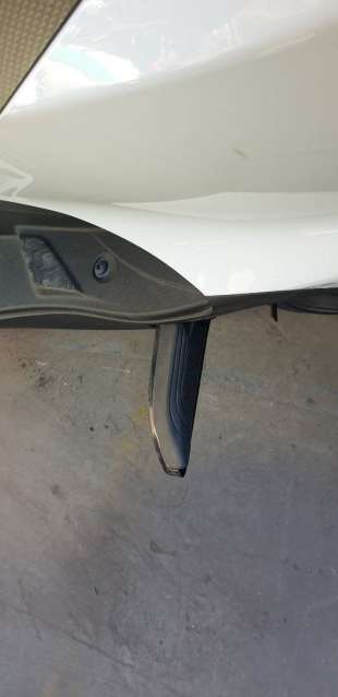 Recambio de estribera izquierda para piaggio (vespa) mp3 400 hpe 2021- referencia OEM IAM 1B00645800090  