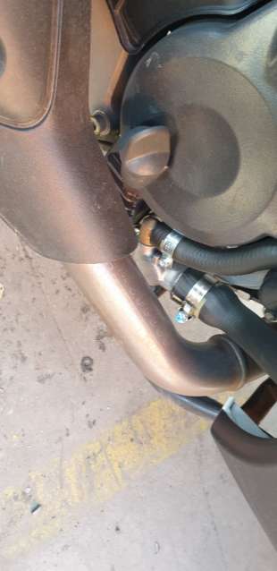 Recambio de colector escape para piaggio (vespa) mp3 400 hpe 2021- referencia OEM IAM 1A020503  