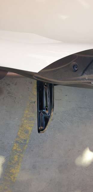 Recambio de estribera derecha para piaggio (vespa) mp3 400 hpe 2021- referencia OEM IAM 1B00646000090  