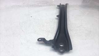Recambio de travesaño inferior para toyota corolla (e21) 2019- referencia OEM IAM 5110702190  