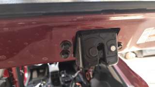 Recambio de cerradura maletero / porton para toyota rav4 2018- hybrid 4x2 advance referencia OEM IAM 6935042101  