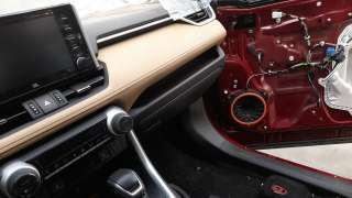 Recambio de guantera para toyota rav4 2018- hybrid 4x2 advance referencia OEM IAM 5555042130  
