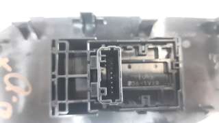 Recambio de mando elevalunas delantero derecho para toyota rav4 2018- hybrid 4x2 advance referencia OEM IAM 8481012110  