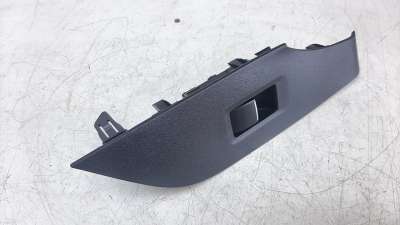Recambio de mando elevalunas trasero derecho para toyota rav4 2018- hybrid 4x2 advance referencia OEM IAM 848100D030  