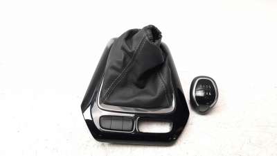 Recambio de pomo palanca cambio para opel corsa f 2019- 1.2 referencia OEM IAM 565537081  