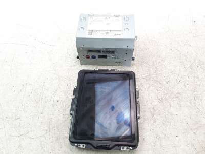 Recambio de pantalla multifuncion para volvo xc 40 2017- essential 2wd referencia OEM IAM 32316630AA  