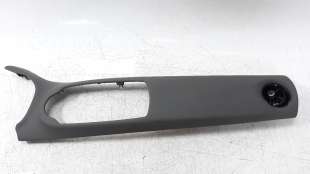 Recambio de moldura para toyota yaris 2017- referencia OEM IAM 554700D090  
