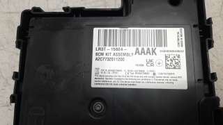Recambio de caja reles / fusibles para ford mustang 2014- mach 1 referencia OEM IAM LR3T15604AAAK  