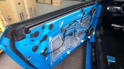 Recambio de elevalunas delantero izquierdo para ford mustang 2014- mach 1 referencia OEM IAM 2561419  