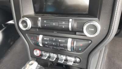 Recambio de mando climatizador para ford mustang 2014- mach 1 referencia OEM IAM 2505679  
