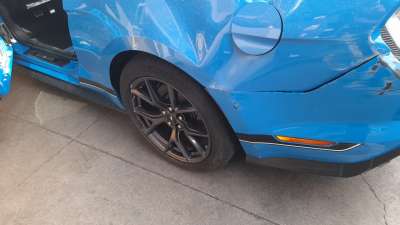 Recambio de paso rueda trasero izquierdo para ford mustang 2014- mach 1 referencia OEM IAM 2283945  