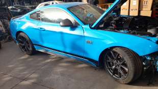 Recambio de transmision central para ford mustang 2014- mach 1 referencia OEM IAM 2474866  