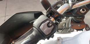 Recambio de piña luces izquierda para suzuki v-strom 650 2017- referencia OEM IAM 3720028K00000  