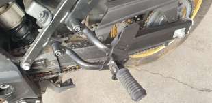 Recambio de estribera izquierda para suzuki v-strom 650 2017- referencia OEM IAM 4382028K00YAP  