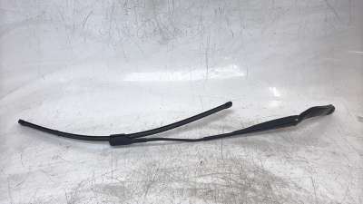 Recambio de brazo limpia delantero izquierdo para renault captur 2013- limited referencia OEM IAM 288812365R  