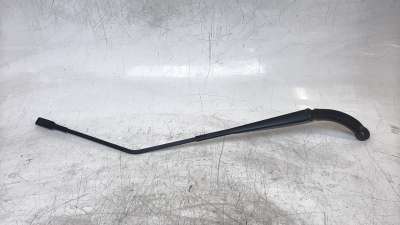 Recambio de brazo limpia delantero derecho para renault captur 2013- limited referencia OEM IAM 288866528R  