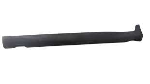 Recambio de estribo lateral para kia stonic (ybcuv) 2017- 1.2 cat referencia OEM IAM 87751H8400  